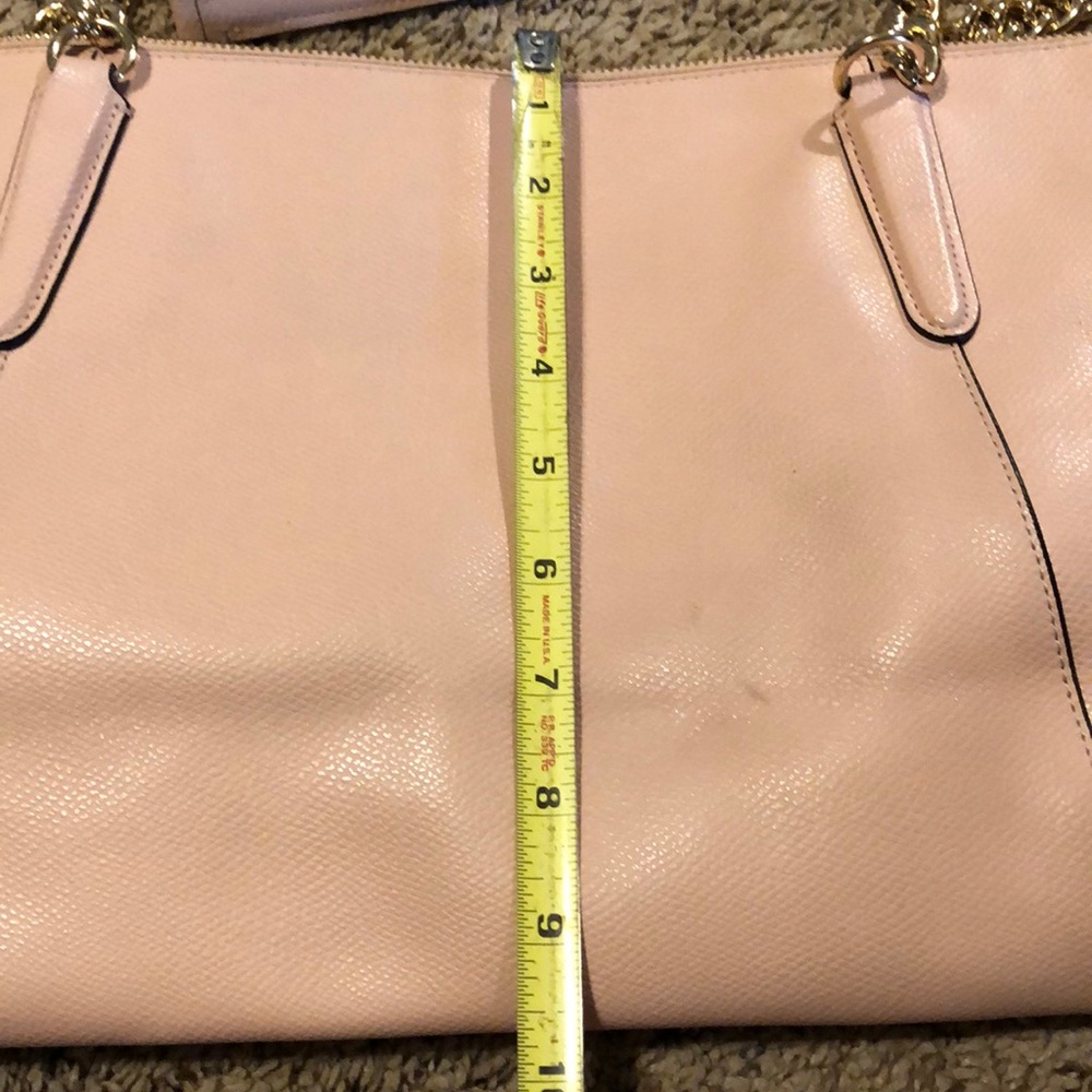 Coach - Picture 7 of 8